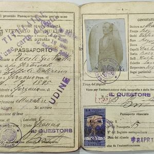 Passaporto numero: 8