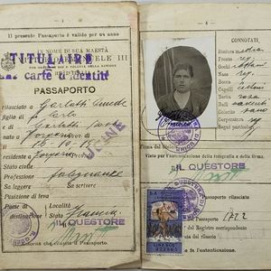 Passaporto numero: 10
